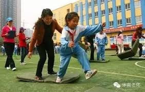 邮报：布莱顿中场博纳诺特即将租借加盟利兹联