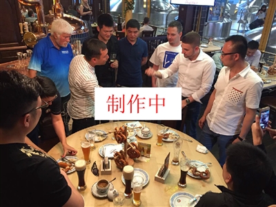 姚明承担了
